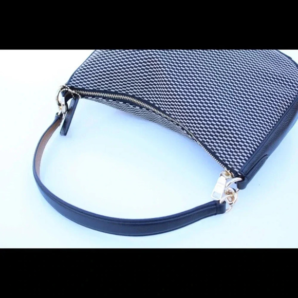 NWOT beautiful Coach bag - Picture 5 of 8